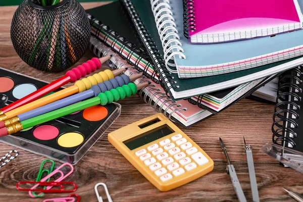 Materiali Scolastici Studio Nella Composizione Sul Tavolo — Foto Stock