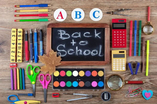 Fournitures Scolaires Pour Étude Composition Sur Table — Photo