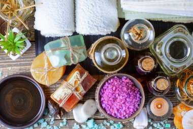 Maddeler tablosundaki bileşiminde spa masaj için