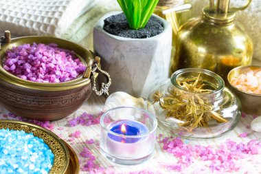 Maddeler tablosundaki bileşiminde spa masaj için