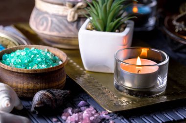 Maddeler tablosundaki bileşiminde spa masaj için