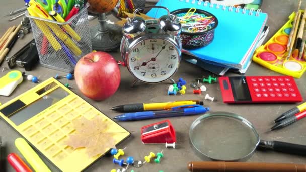 Zurück Zur Schule Schulmaterialien Für Unterricht Und Unterricht — Stockvideo