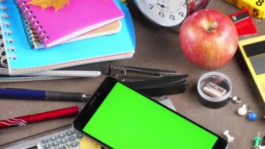 Okula dönüş. Okul malzemeleri için sınıflar ve dersler.