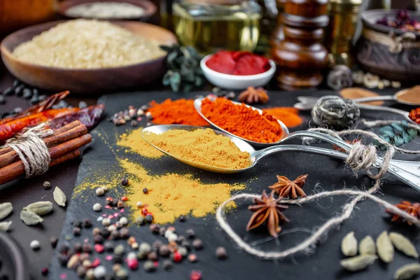 Specerijen Kruiderijen Voor Het Koken Samenstelling Tafel — Stockfoto