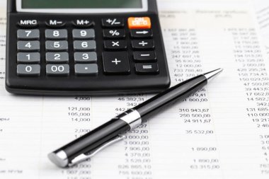 Masanın üzerinde hafif bir arka plan iş öğeleri görüntülemek en baştan