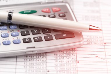 Masanın üzerinde hafif bir arka plan iş öğeleri görüntülemek en baştan