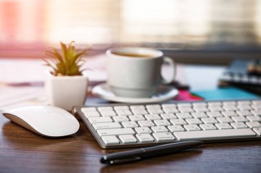 Muhasebe. Kompozisyon ofiste iş yapmak için öğeleri.