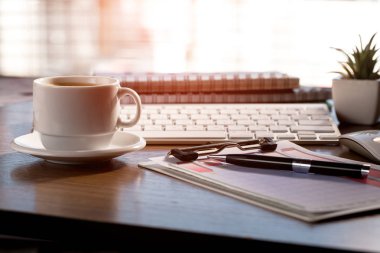 Muhasebe. Kompozisyon ofiste iş yapmak için öğeleri.