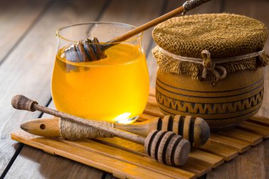 Taraktaki bal arısı.