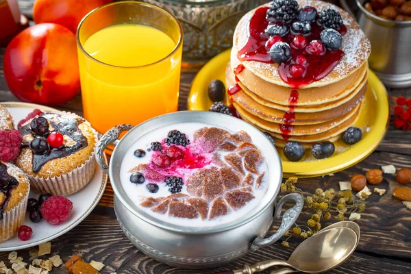 Desayuno Saludable Sobre Fondo Viejo — Foto de Stock