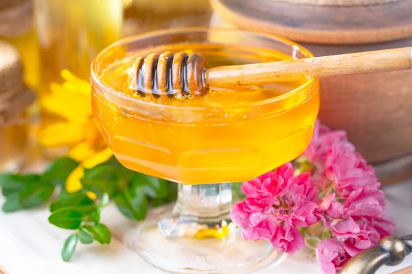 Bee Honung Burk Med Blomma Den Gamla Bakgrunden — Stockfoto