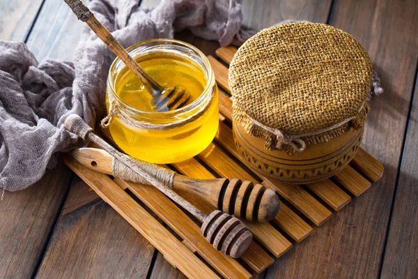 Taraktaki bal arısı.