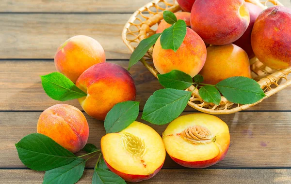 Ripe Peaches Old Background — Stock Photo, Image