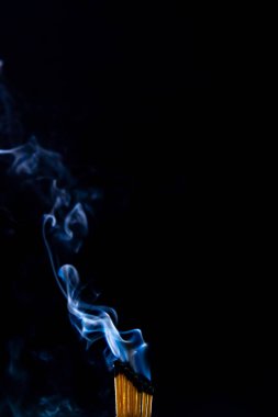 maç, maçlar, duman, siyah arka plan ve alev, yangından sonra