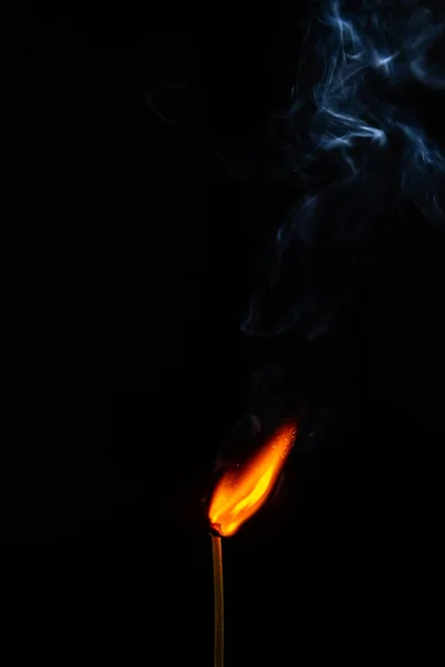 Mérkőzés Gyufa Füst Fekete Háttér Láng — Stock Fotó