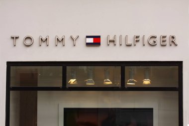Copenhagen, Danimarka - 26 Haziran 2018: Tommy Hilfiger Mağazası