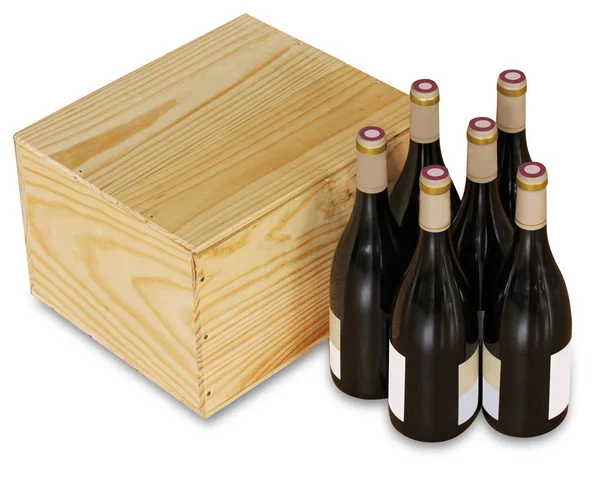 Bottiglie Bottiglie Vino Rosso Accanto Una Scatola Legno Chiusa Isolata — Foto Stock