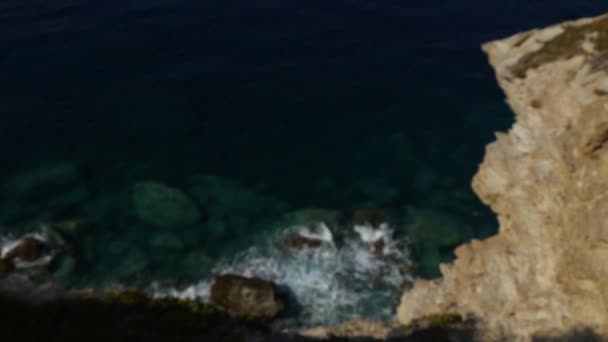 Pittoresk Klippa Och Medelhavet Blå Havet Utsikt Från Toppen Klippan — Stockvideo