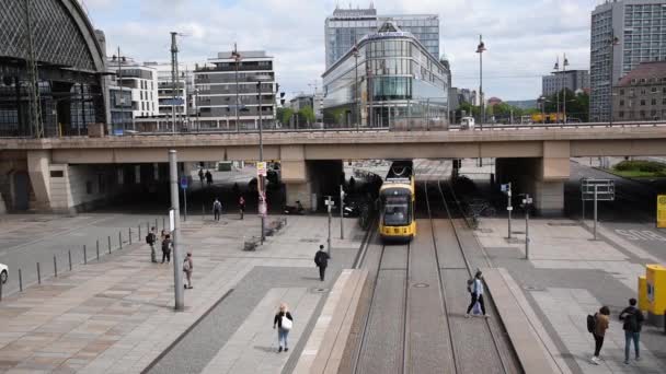 Maj 2019 Dresden Tyskland Visa Visar Dresden Hauptbahnhof Tågstation Med — Stockvideo