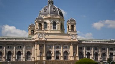 Avusturya, Viyana 'daki Güzel Sanatlar Müzesi tarihinin 1 Panoramik görünümü Viyana' nın en ünlü sanat galerilerinden biridir (Kunsthistorisches Müzesi). Zaman aşımı