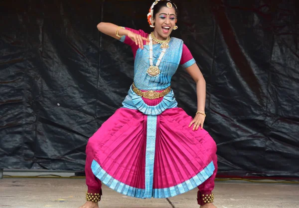 Блумингтон Сша Июня 2018 Года Индийское Классическое Танцевальное Представление — стоковое фото