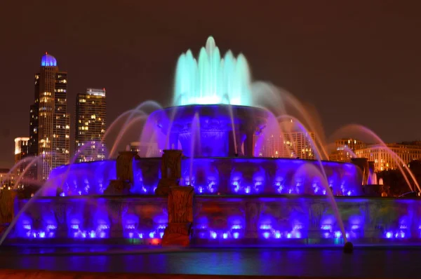 Chicago Illinois Estados Unidos Julio 2016 Vista Hora Azul Fuente — Foto de Stock