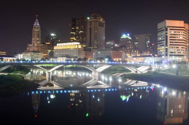 Columbus, Ohio - ABD - 28 Ağustos 2016: Güzel Columbus gece manzarası