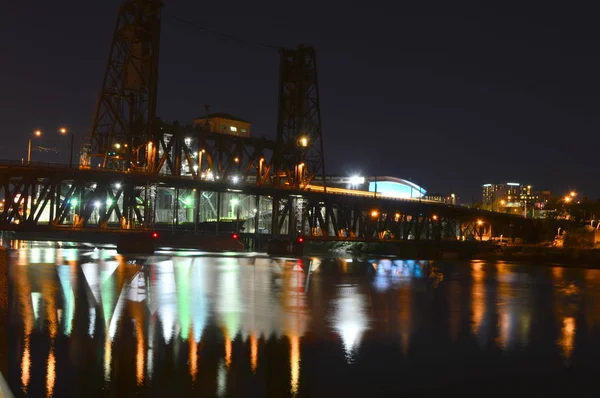 俄勒冈州波特兰 Usa 2015年10月5日 波特兰天际线在夜间 — 图库照片