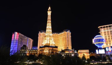 Las Vegas, Nevada, Amerika Birleşik Devletleri - 24 Ocak 2015: Eyfel Kulesi Paris Las Vegas Strip