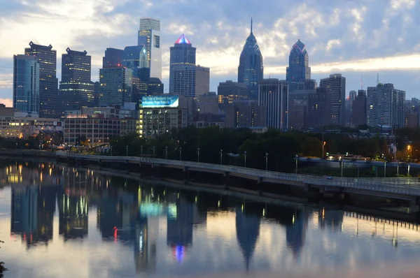 Philadelphia Pennsylvania Verenigde Staten September 2015 Philadelphia Skyline Schuylkill River — Stockfoto