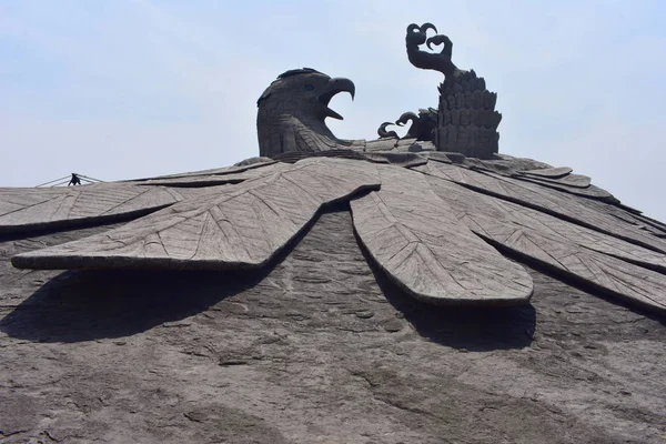 Kollam, Kerala, Hindistan-2 Mart 2019: Jatayu heykelin panoramik görünümü