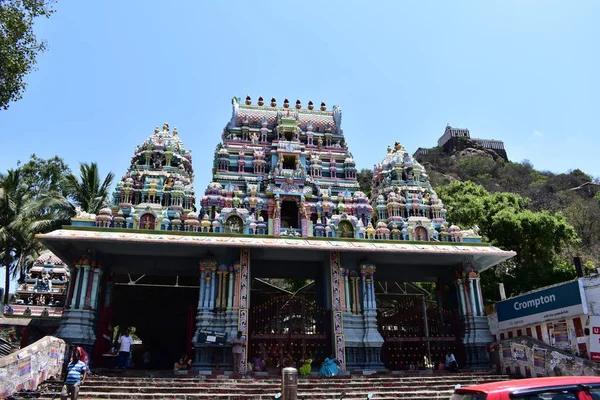 Chennai, Tamilnadu, India: 14 de abril de 2019 - Templo Vedagiriswarar en Thirukazhukundram — Foto de Stock