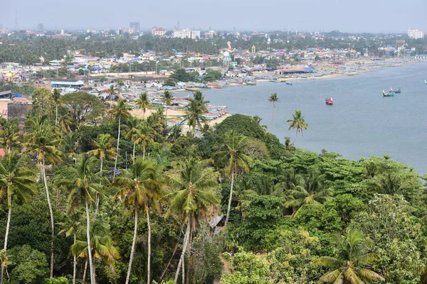 Kollam, Kerala, Indie: 2. březen 2019-pohled z majáku Tangasseri — Stock fotografie