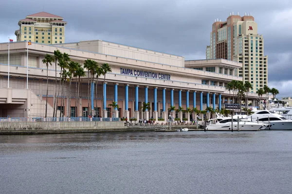 Tampa, Flordia, EE.UU. - 7 de enero de 2017: Centro de Convenciones de Tampa — Foto de Stock
