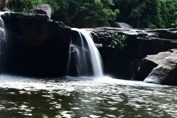 Cachoeiras de Adukamm e Rio Pambar — Fotografia de Stock