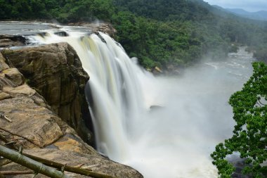 Kerala Hindistan 'a Su Şelalesi