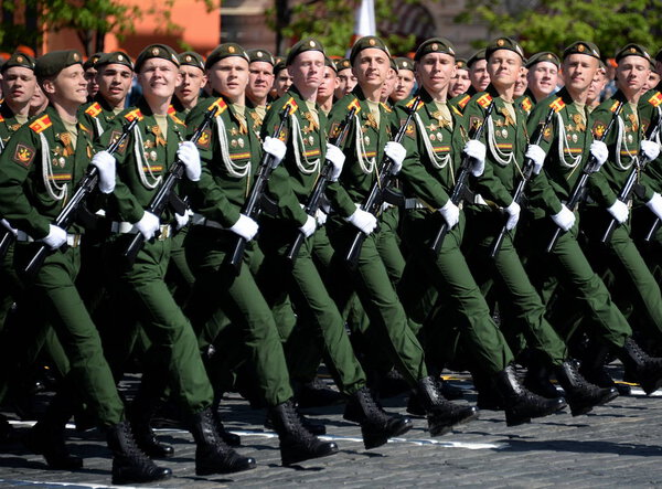  Кадеты Военной академии материально-технического обеспечения имени генерала армии А.В. Хрулева на параде в честь Дня Победы
.