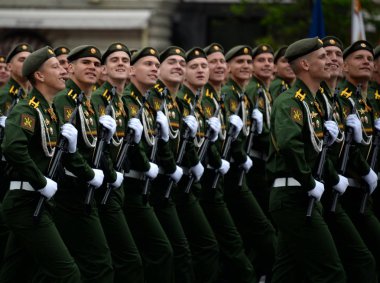  Öğrenciler, askeri Akademi, stratejik füze Kuvvetleri büyük kostümlü prova kırmızı kare üzerinde zafer bayramı geçit, sonra Peter adında.