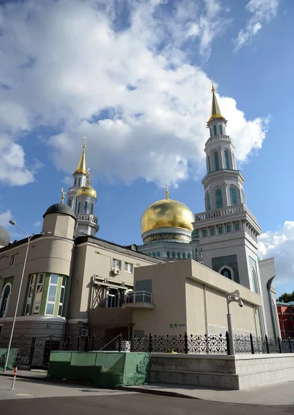 Moscow Cathedral Mosque. The main mosque in Moscow, one of the largest in Russia and Europe. — Stock Photo, Image