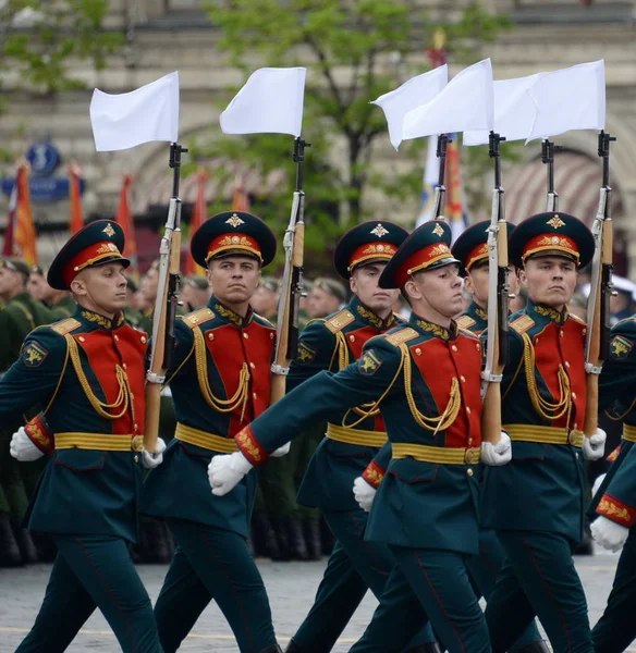  Ayrı komutanın başkalaşım alayı zafer geçidi prova, şeref kıtası askerlik 