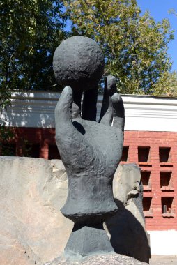  Sergei Obraztsov Moskova'da Novodevichy mezarlığında kukla tiyatrosu kurucusu mezar.