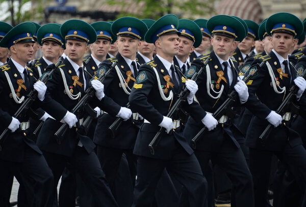  Cadets of the Moscow Frontier Institute of the Federal Security Service of Russia at the dress rehearsal of the parade.