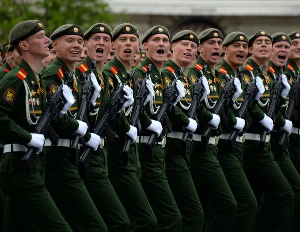 Moskwa Rosja Maja 2018 Żołnierzy Strażników Zmotoryzowana Dywizja Strzelecka Taman — Zdjęcie stockowe