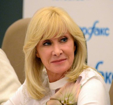  İyi bilinen Rus Tv sunucusu, devlet ve kamu figürü. Rusya Federasyonu Oksana Pushkina Devlet Duma milletvekili.