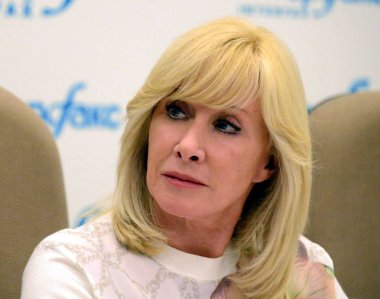  İyi bilinen Rus Tv sunucusu, devlet ve kamu figürü. Rusya Federasyonu Oksana Pushkina Devlet Duma milletvekili.