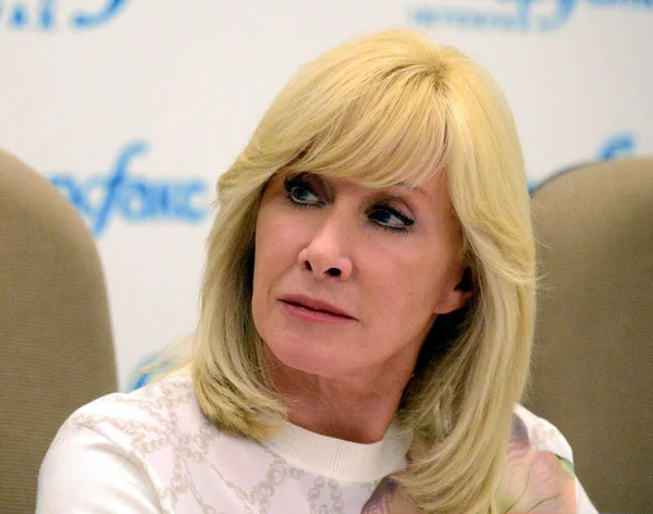  İyi bilinen Rus Tv sunucusu, devlet ve kamu figürü. Rusya Federasyonu Oksana Pushkina Devlet Duma milletvekili.