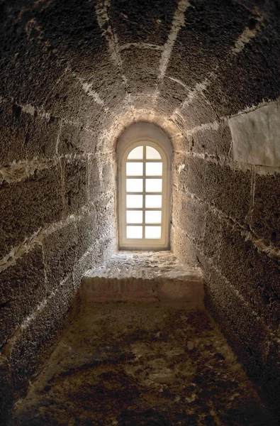 Fenster in der alten Kathedrale des Heiligen Kreuzes in Cadiz. — Stockfoto