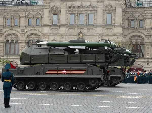 "Бук-м2" повітря системи протиракетної оборони під час репетиції військового параду на Червоній площі на честь Дня перемоги. — стокове фото
