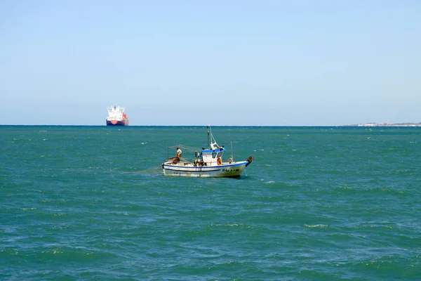 Cadiz Spain July 2011 Fishing Boat Coast Sea Town Cadiz — Stock Photo, Image