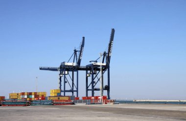 Cadiz, İspanya - 5 Temmuz, 2011:Container bahçeye seaport Cadiz.